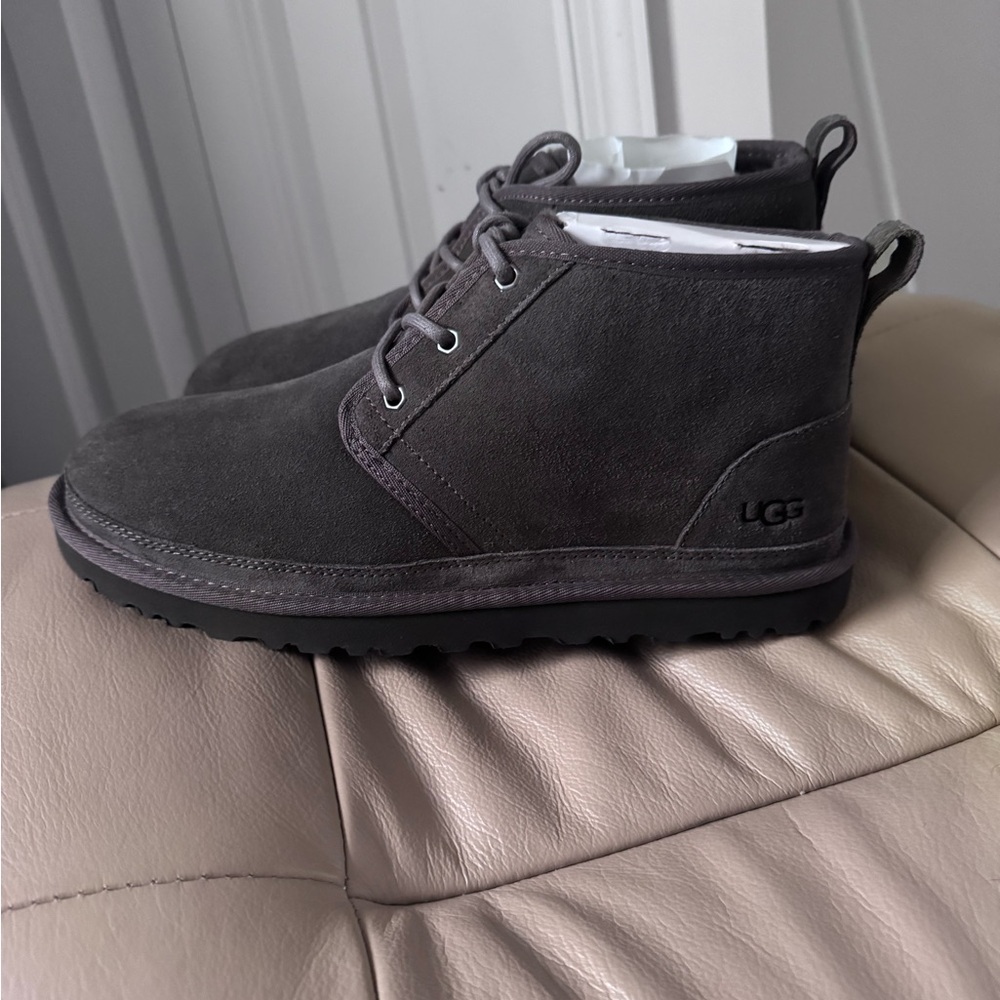 Ugg NEUMEL Boots - Picture 3 of 5